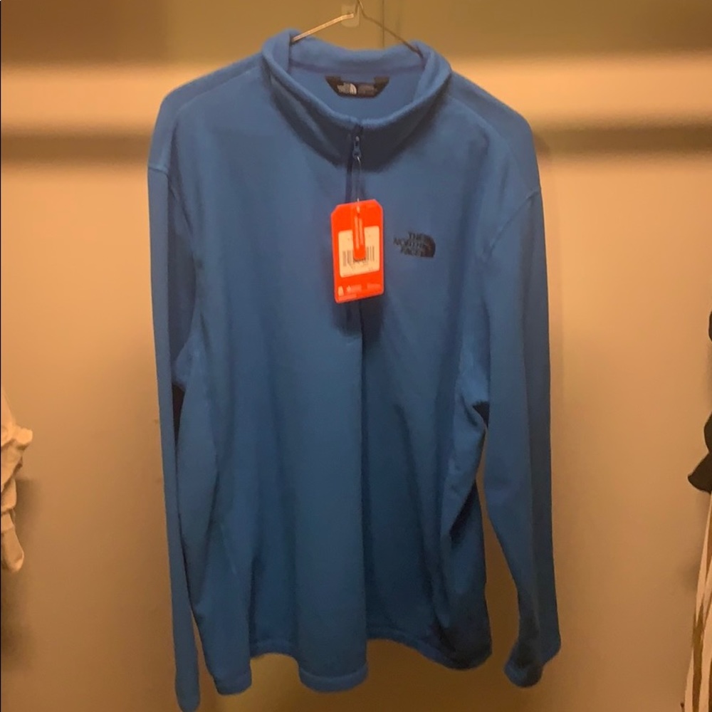 North face pullover